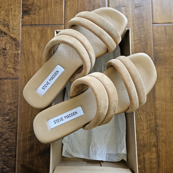 Steve Madden Suede Wizen Sandals - Picture 4 of 12